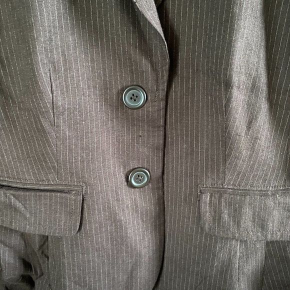 Banana Republic Women's Striped Brown Double Button Stretch Blazer, Size 6 (B1) - Picture 2 of 8